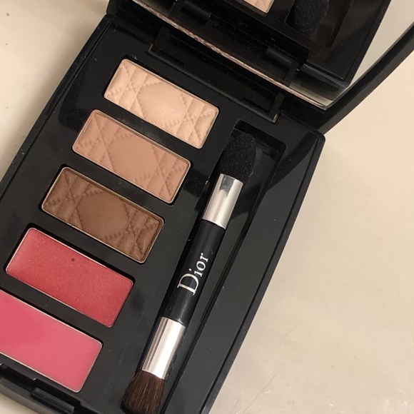 DIOR GORGEOUS LIP AND EYESHADOW PALETTE 💕 - Picture 4 of 4